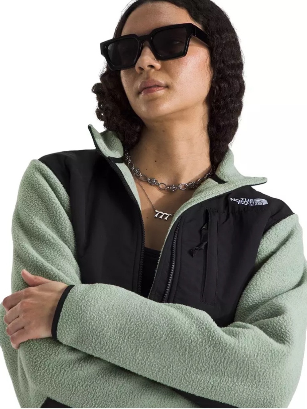 The North Face Women's Two-Tone Teddy Fleece Jacket in Sage Green and Black - Picture 4 of 7